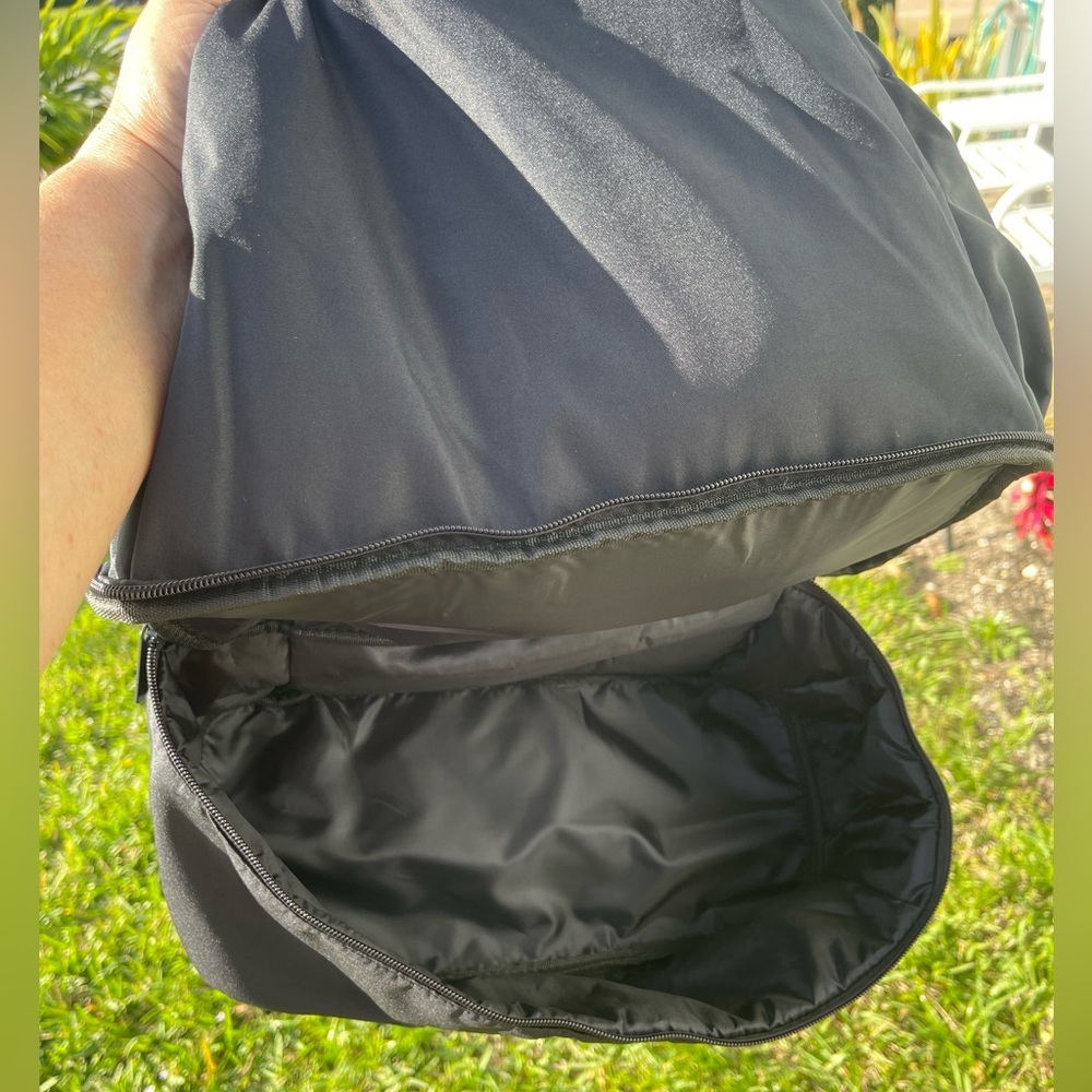 BEYOND YOGA Convertible Gym Bag In Black - Picture 4 of 12